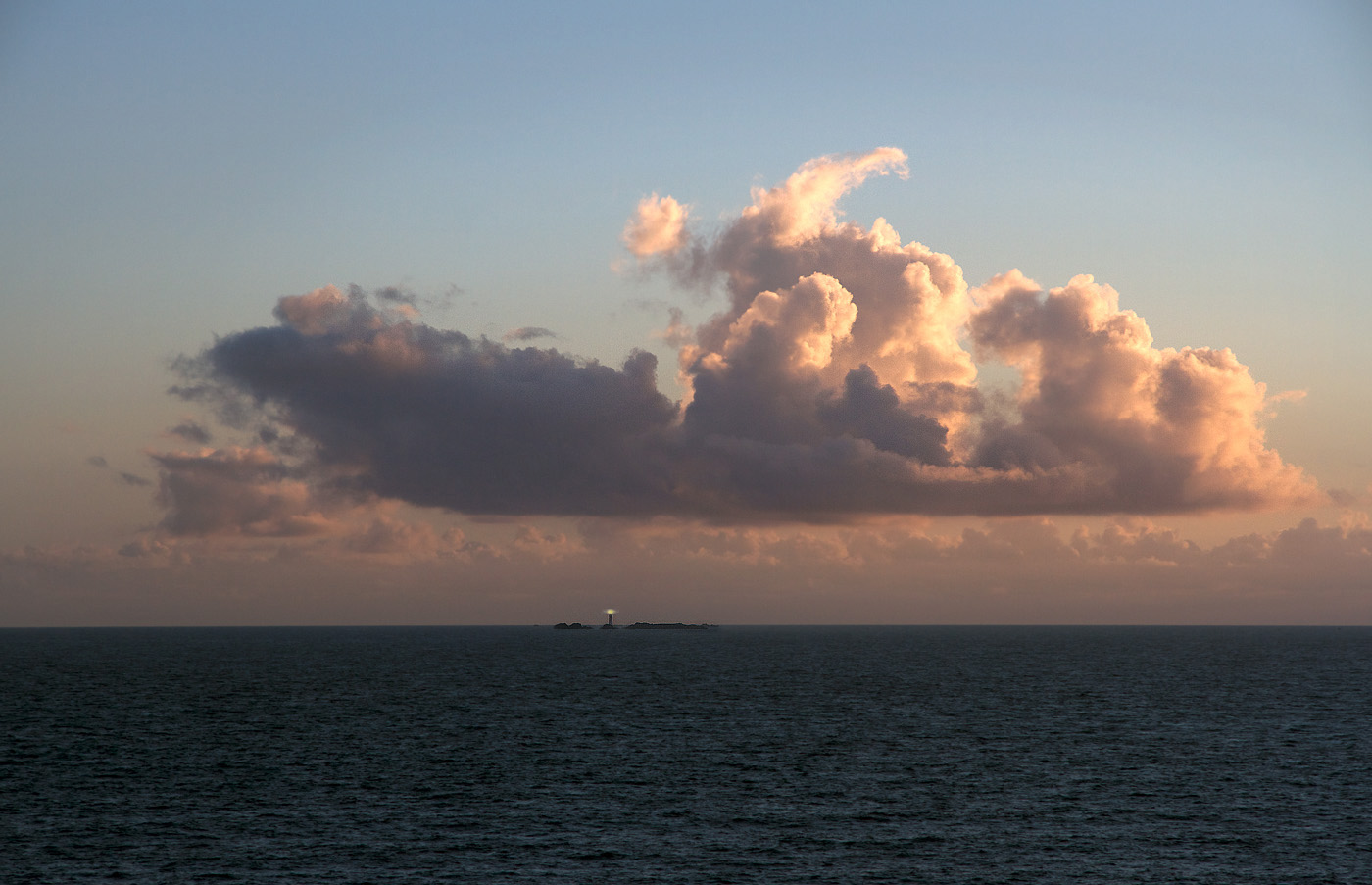 Bretagne - Out there, under the sky